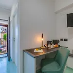 Affittacamere Torre Del Pardo 4*