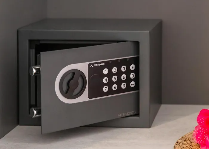 Torre Del Pardo 4* 夏卡