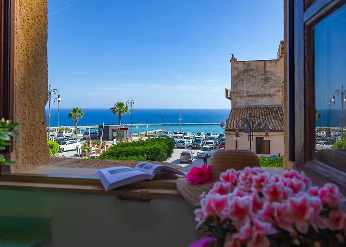 Torre Del Pardo 招待所 4*